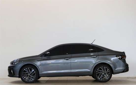 VOLKSWAGEN-VIRTUS-2025