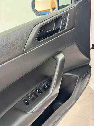 VOLKSWAGEN-VIRTUS-1.6 MSI TOTAL FLEX AUTOMÁTICO VOLKSWAGEN-VIRTUS-2020