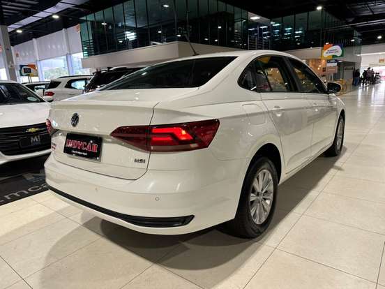 VOLKSWAGEN-VIRTUS-2020