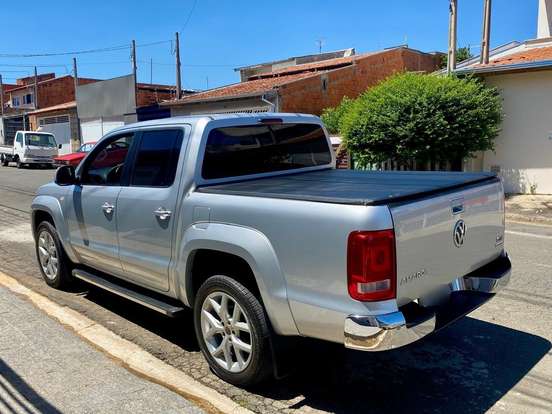 VOLKSWAGEN-AMAROK-2013