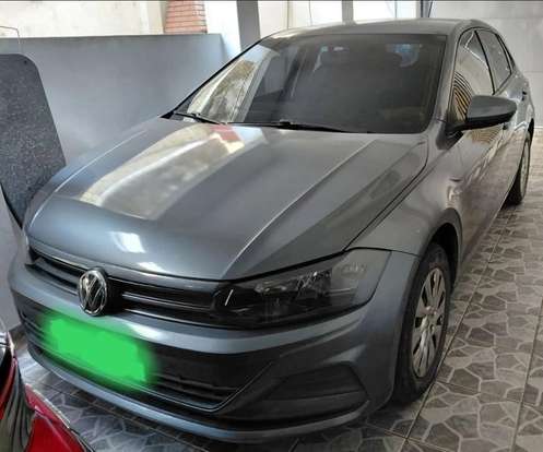 VOLKSWAGEN-POLO-2020