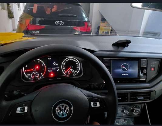 VOLKSWAGEN-POLO-2020