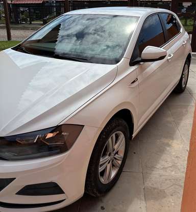 VOLKSWAGEN-POLO-2018