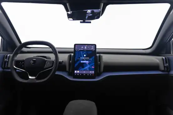 VOLVO-EX30-2024