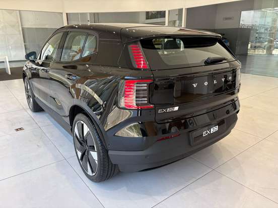 VOLVO-EX30-2026