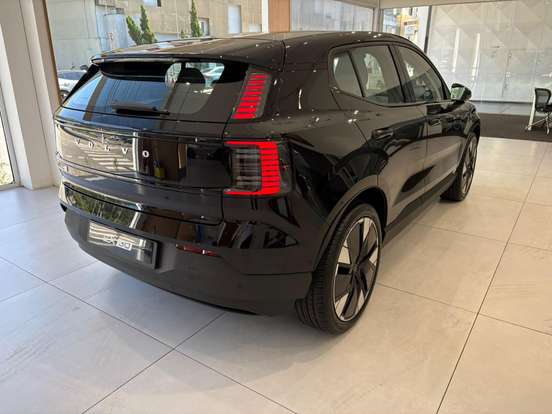 VOLVO-EX30-2026