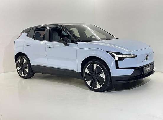 VOLVO-EX30-2024