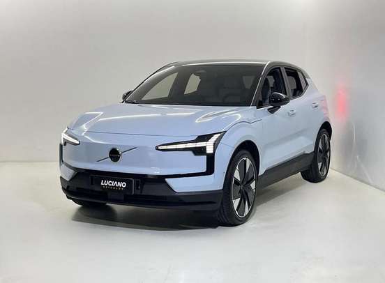 VOLVO-EX30-2024