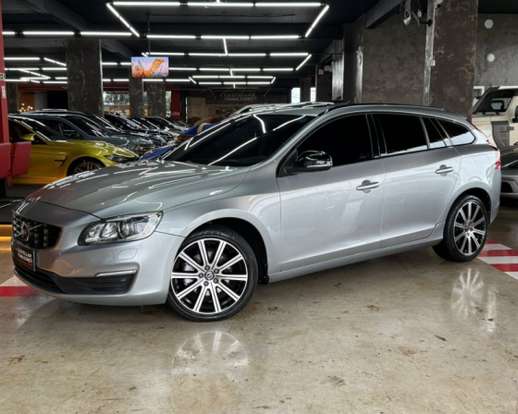VOLVO-V60-2016