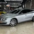 VOLVO V60 2.0 T5 MOMENTUM TURBO GASOLINA 4P AUTOMÁTICO VOLVO V60 2.0 T5 MOMENTUM TURBO GASOLINA 4P AUTOMÁTICO
