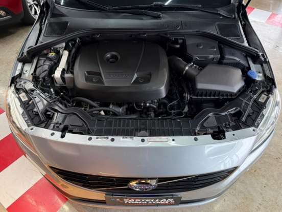 VOLVO-V60-2.0 T5 MOMENTUM TURBO GASOLINA 4P AUTOMÁTICO VOLVO-V60-2016