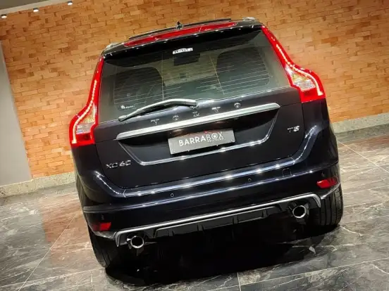 VOLVO-XC60-2014