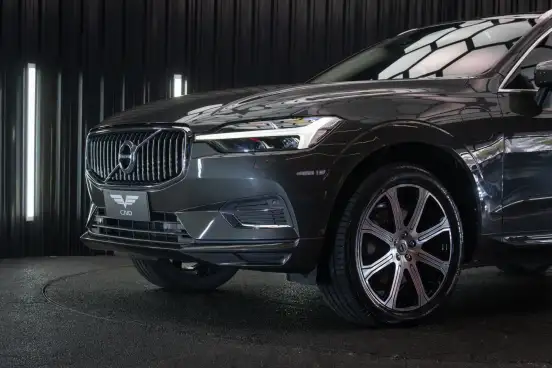 VOLVO-XC60-2021