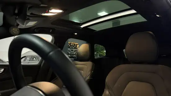 VOLVO-XC60-2023