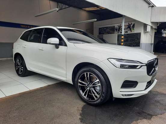 VOLVO-XC60-2.0 D5 DIESEL MOMENTUM AWD GEARTRONIC VOLVO-XC60-2020