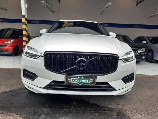 VOLVO-XC60-2.0 D5 DIESEL MOMENTUM AWD GEARTRONIC VOLVO-XC60-2020