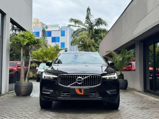 VOLVO-XC60-2.0 T8 HYBRID MOMENTUM AWD GEARTRONIC VOLVO-XC60-2021