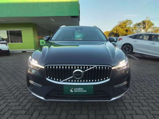 VOLVO-XC60-2024