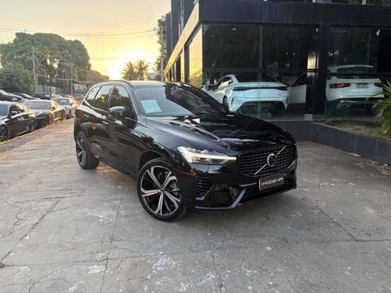 VOLVO-XC60-2022