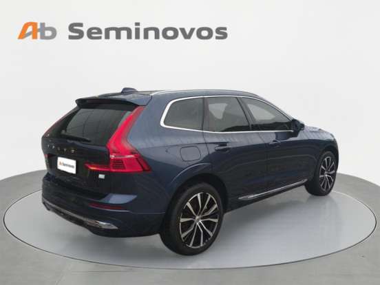 VOLVO-XC60-2023