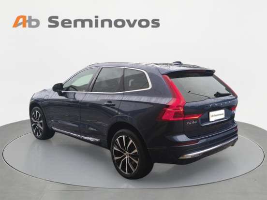 VOLVO-XC60-2023