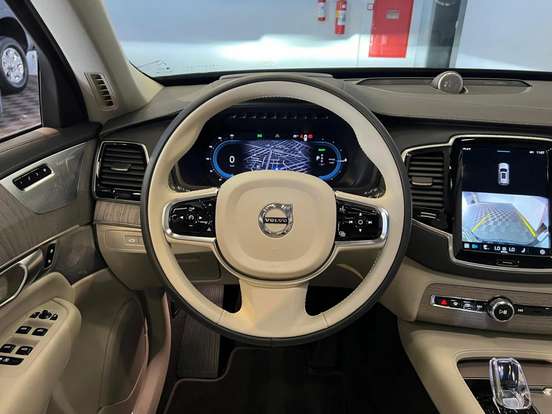 VOLVO-XC90-2024