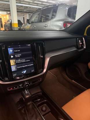 VOLVO-S60-2019