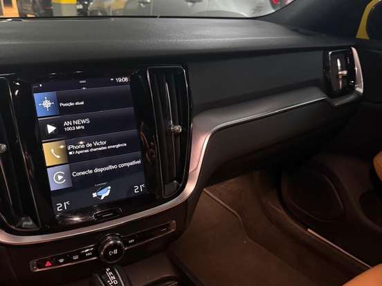 VOLVO-S60-2.0 T4 MOMENTUM GASOLINA 4P AUTOMÁTICO VOLVO-S60-2019