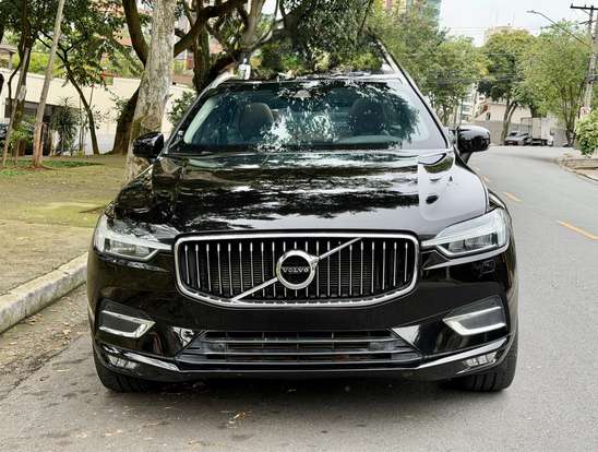 VOLVO-XC60-2018