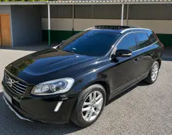 VOLVO XC60 2.0 T5 MOMENTUM GASOLINA 4P AUTOMÁTICO VOLVO XC60 2.0 T5 MOMENTUM GASOLINA 4P AUTOMÁTICO