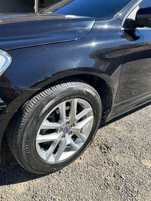 VOLVO-XC60-2016