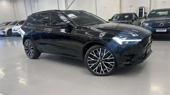 VOLVO-XC60-2021