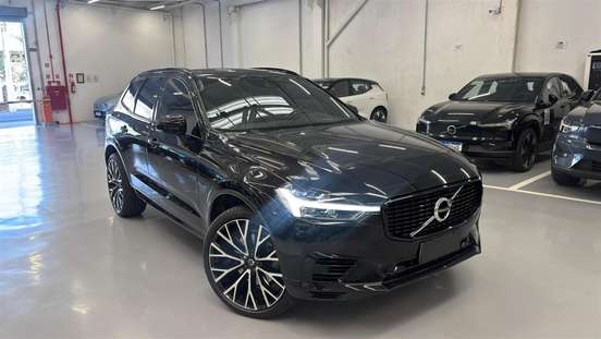 VOLVO-XC60-2021