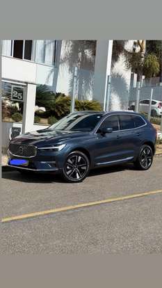 VOLVO-XC60-2025