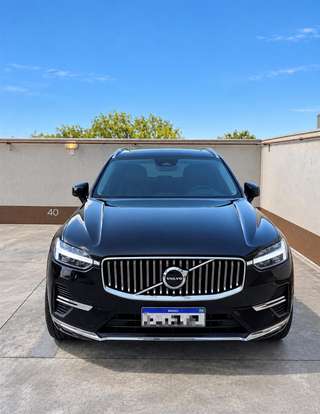 VOLVO-XC60-2021