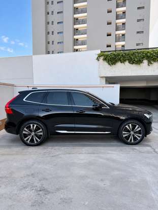 VOLVO-XC60-2021