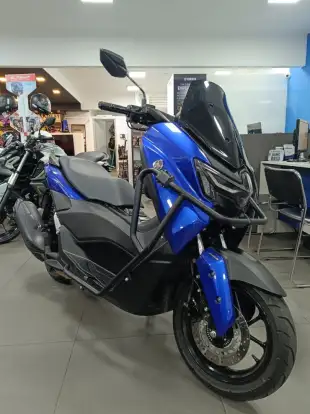 YAMAHA-NMAX CONNECTED 160 ABS-2025