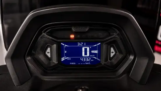 YAMAHA-NMAX CONNECTED 160 ABS-2025