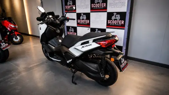 YAMAHA-XMAX 250 CONNECTED ABS-2025