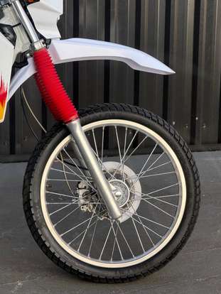 YAMAHA-DT 200-1996