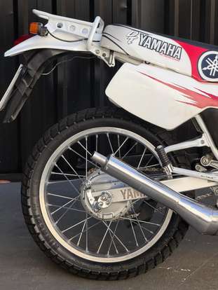 YAMAHA-DT 200-1996