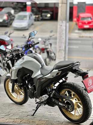 YAMAHA-FZ25 FAZER CONNECTED ABS-2025