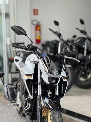 YAMAHA-FZ25 FAZER CONNECTED ABS-2025