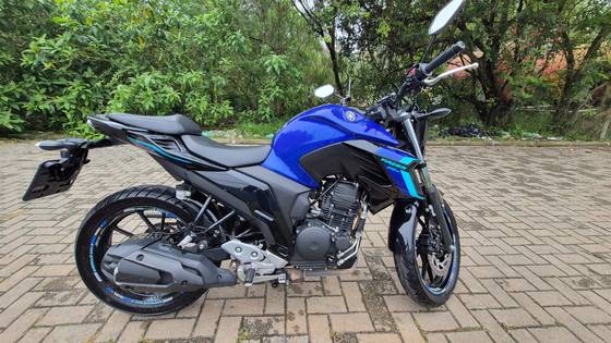 YAMAHA FZ25 FAZER ABS 