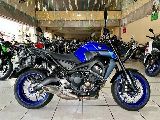 YAMAHA MT-09 