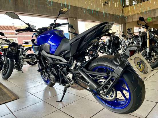 YAMAHA-MT-09 YAMAHA-MT-09-2022