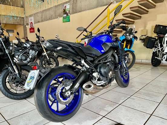YAMAHA-MT-09-2022