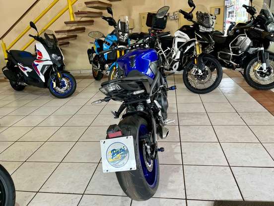 YAMAHA-MT-09-2022