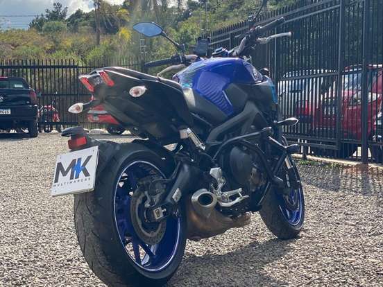 YAMAHA-MT-09 YAMAHA-MT-09-2024