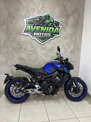 YAMAHA-MT-09-2024